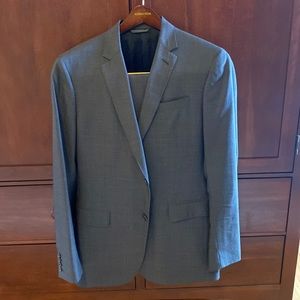 John Varvatos Collection 2 button notch lapel suit (40L)